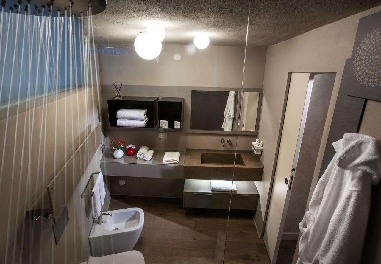 Il Cortile Di San Michele Bed & Breakfast Guarene Exterior foto