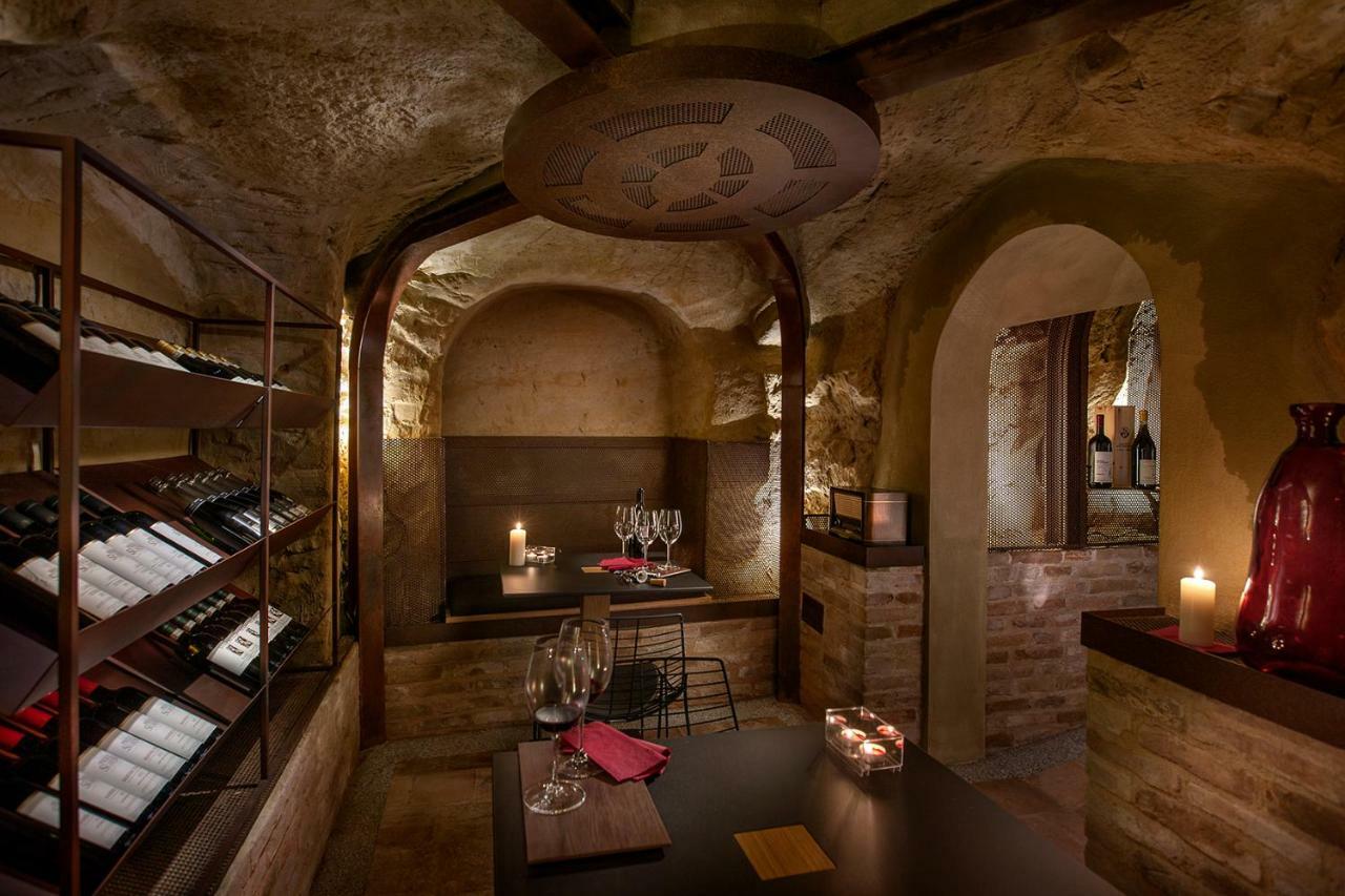 Il Cortile Di San Michele Bed & Breakfast Guarene Exterior foto