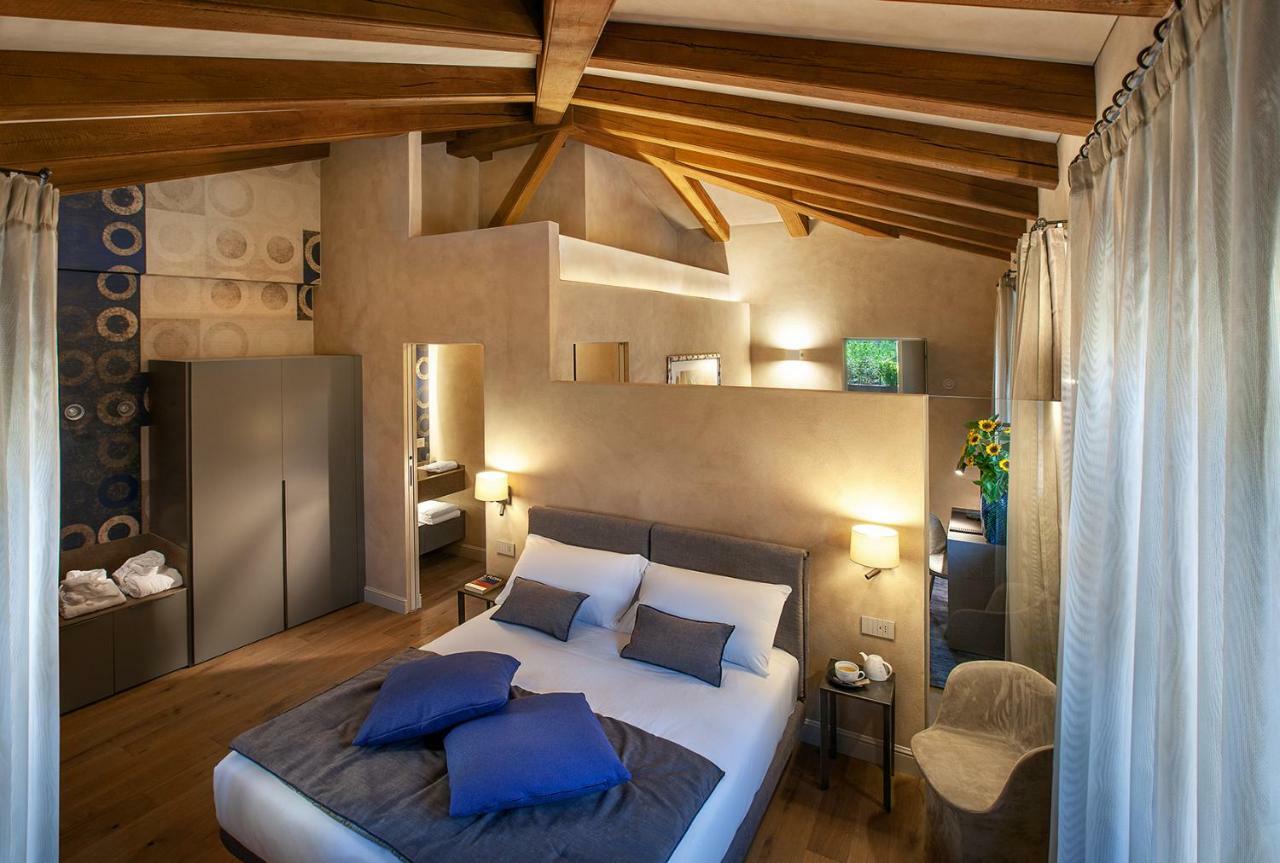 Il Cortile Di San Michele Bed & Breakfast Guarene Exterior foto